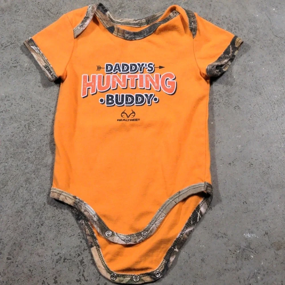 Realtree‎ Daddy's Hunting Buddy Onesie 3-6M Orange Camo Trim Baby Bodysuit